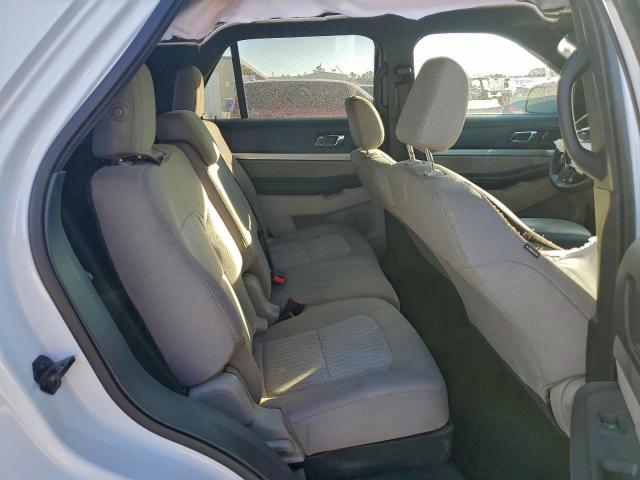 Ford Explorer Image 7