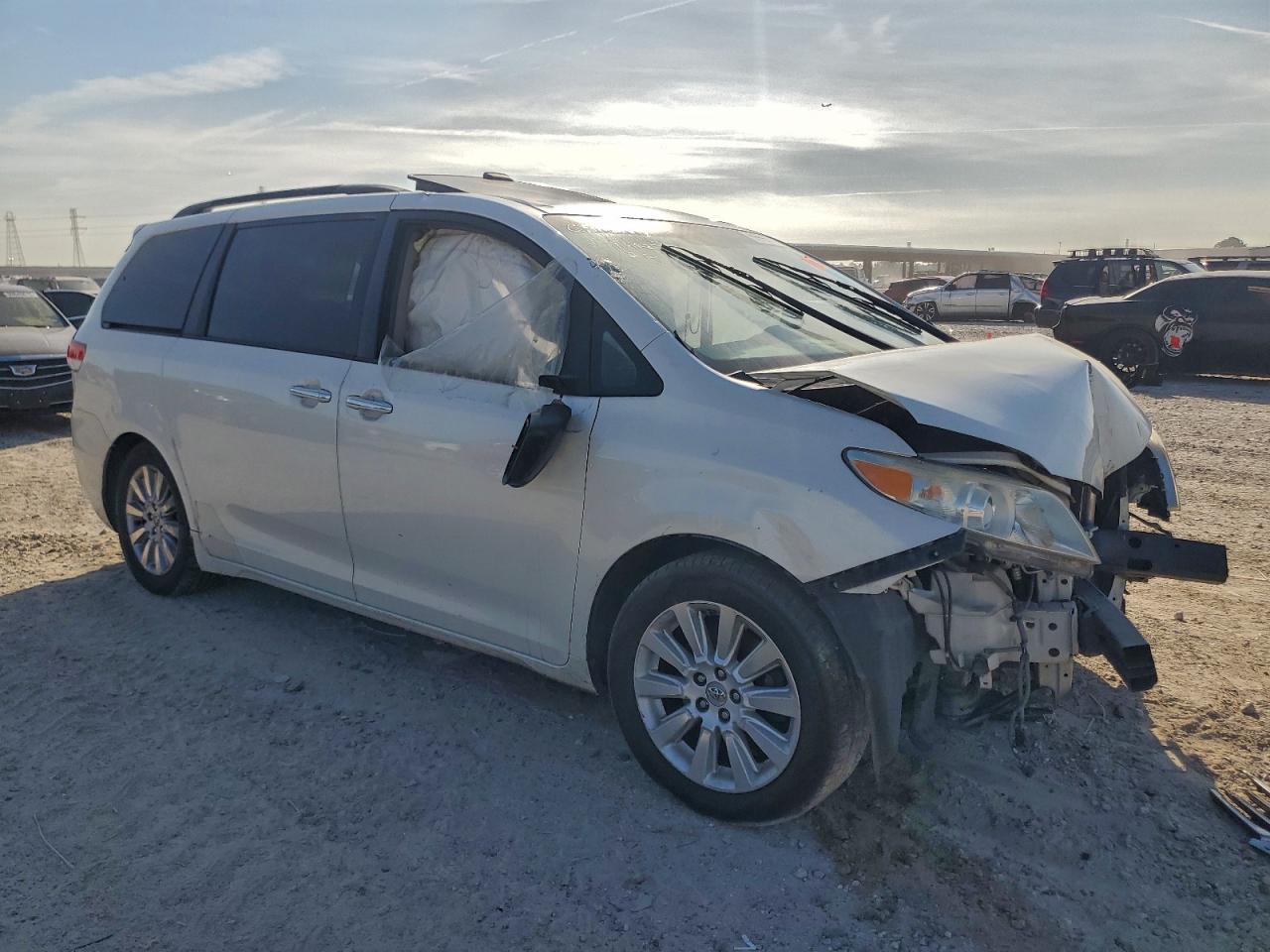 Toyota Sienna Xle Image 13