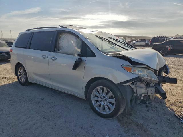 Toyota Sienna Xle Image 13