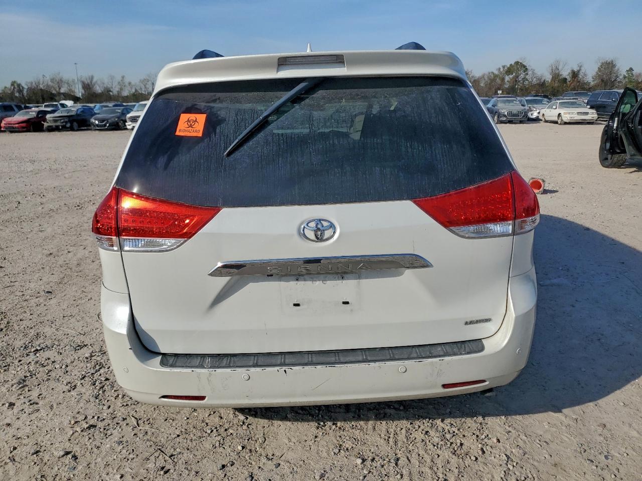 Toyota Sienna Xle Image 10