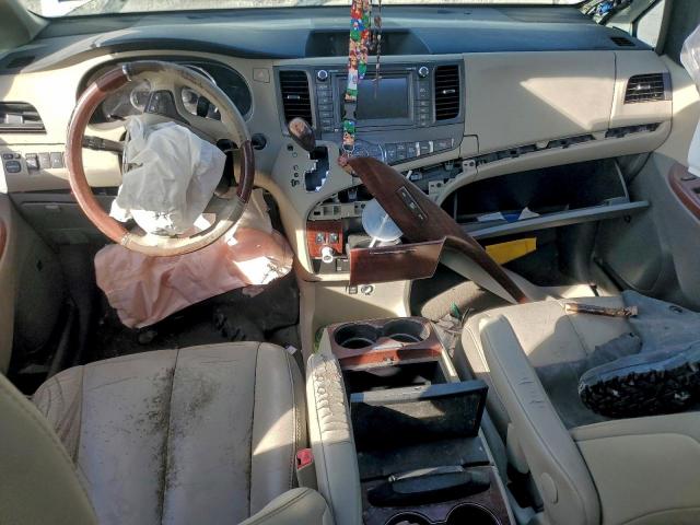 Toyota Sienna Xle Image 7