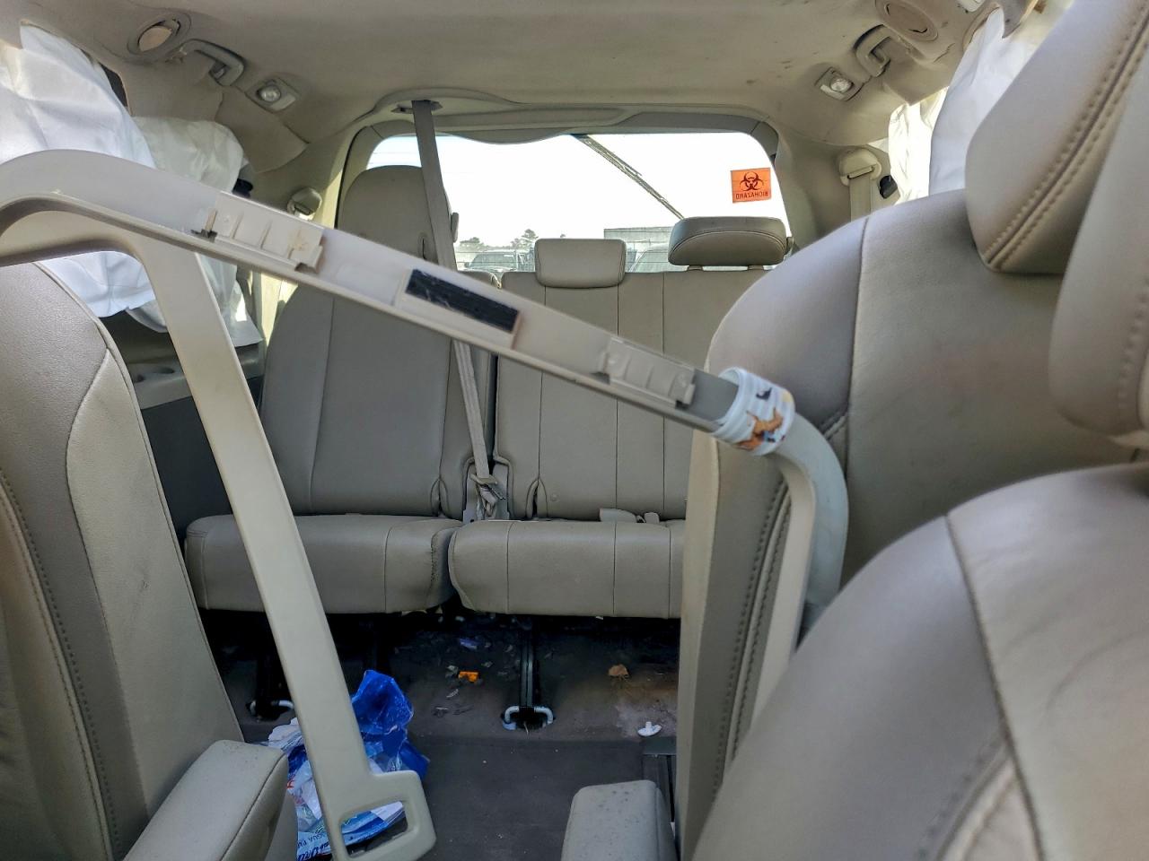 Toyota Sienna Xle Image 5