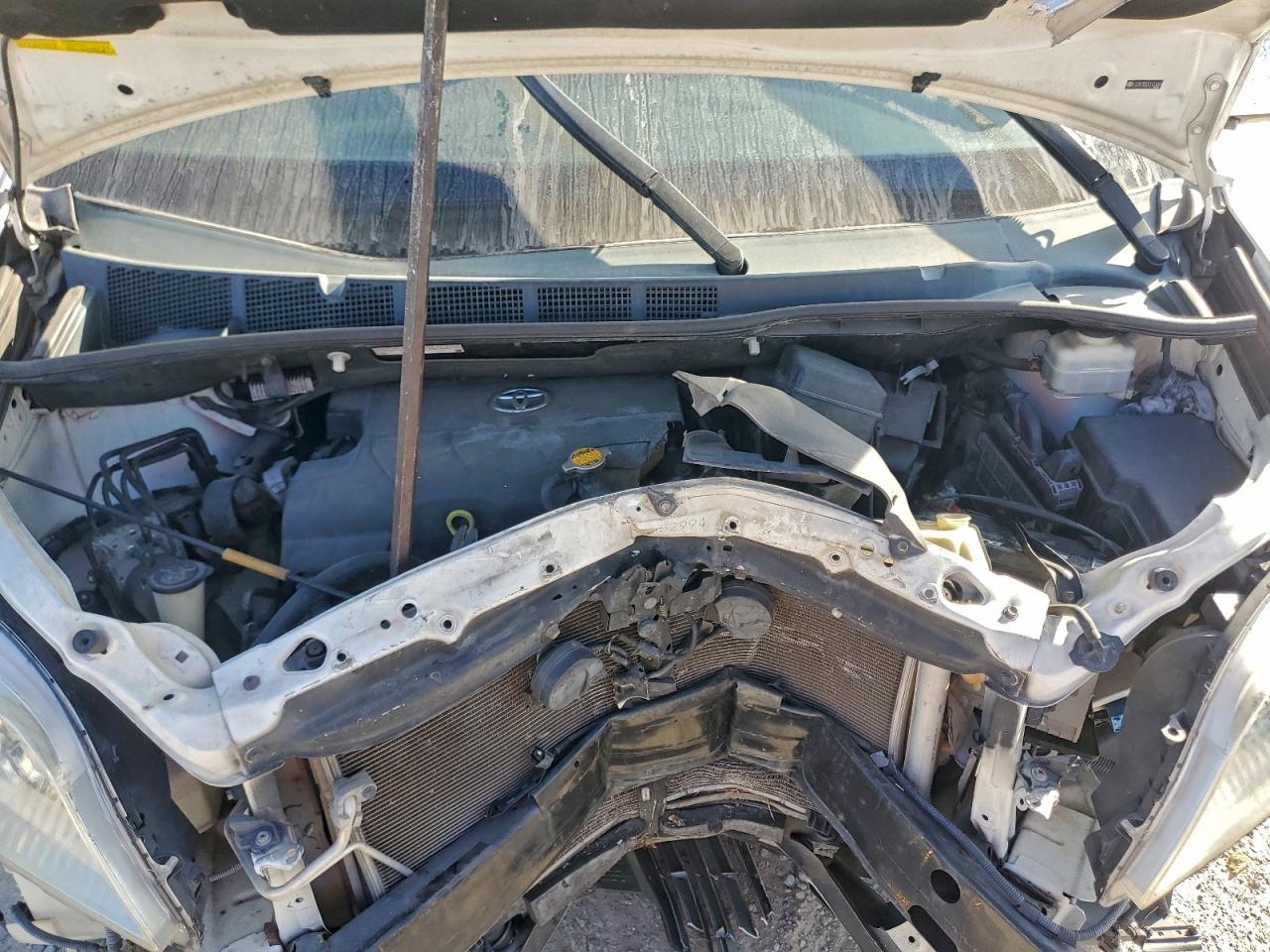 Toyota Sienna Xle Image 2