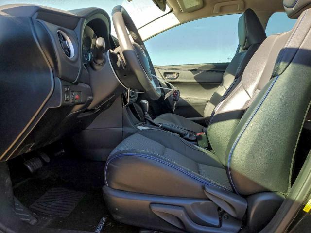 Toyota Corolla L Image 6