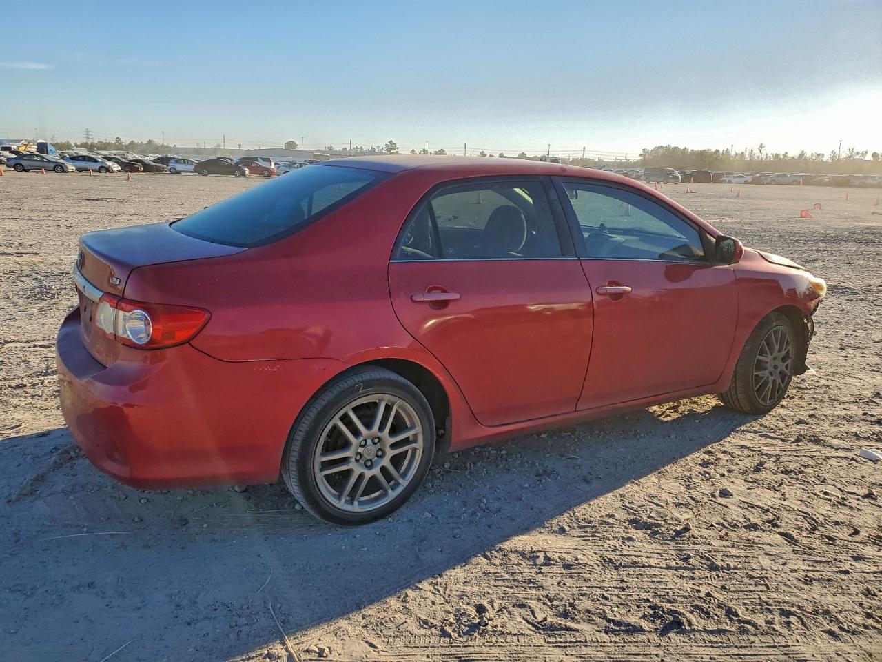 Toyota Corolla Base Image 11