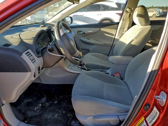 Toyota Corolla Base Image 6