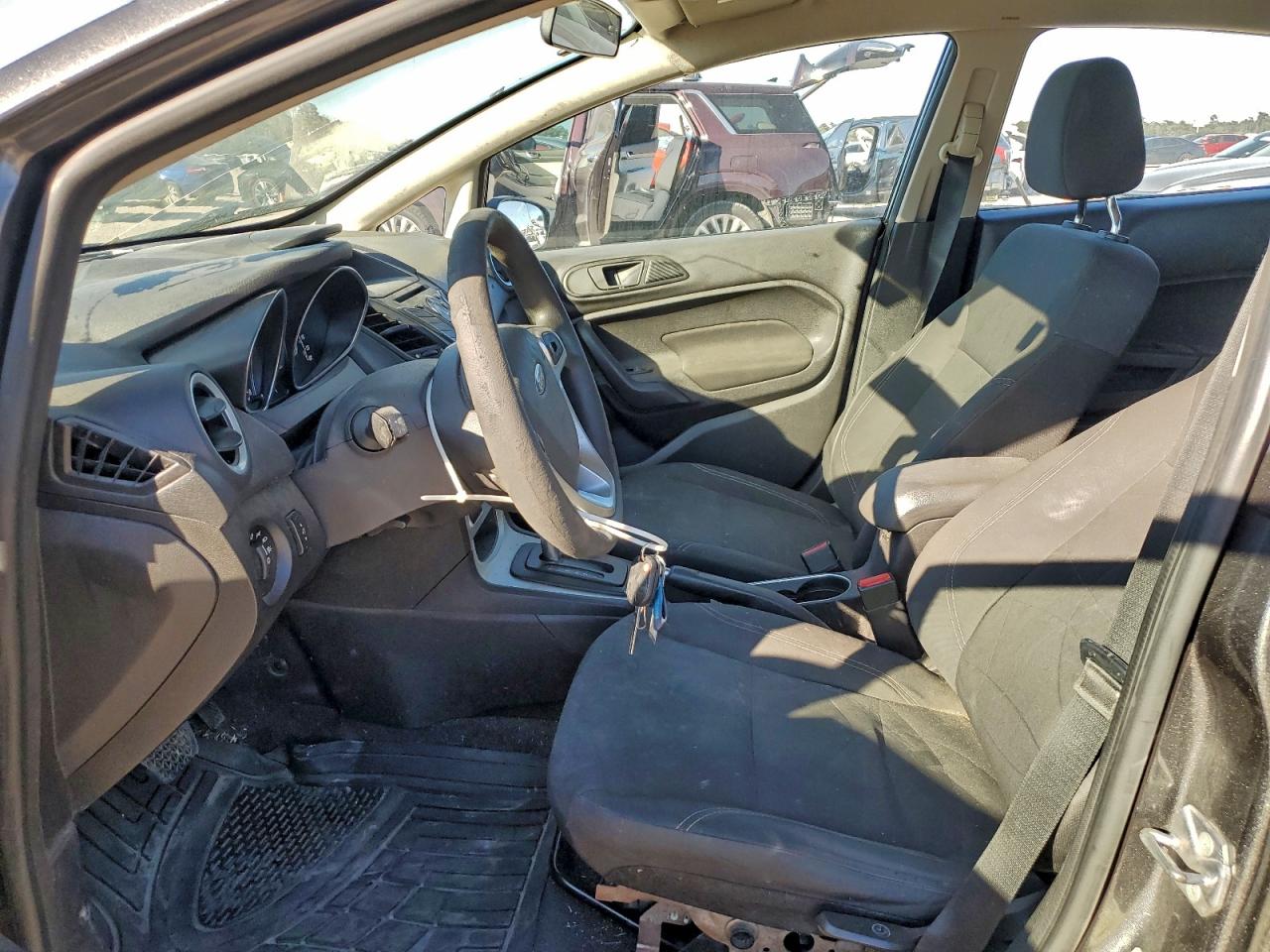 Ford Fiesta Se Image 10