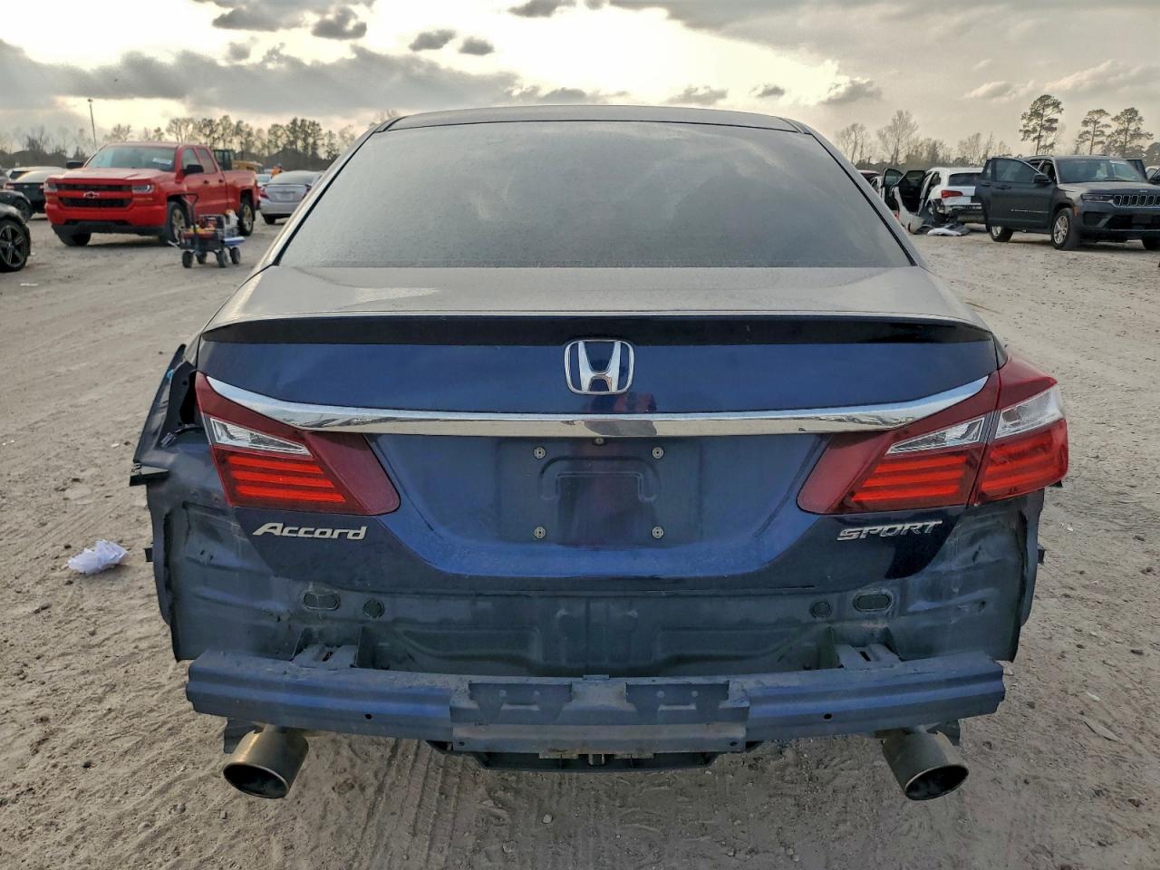 Honda Accord Sport Image 2