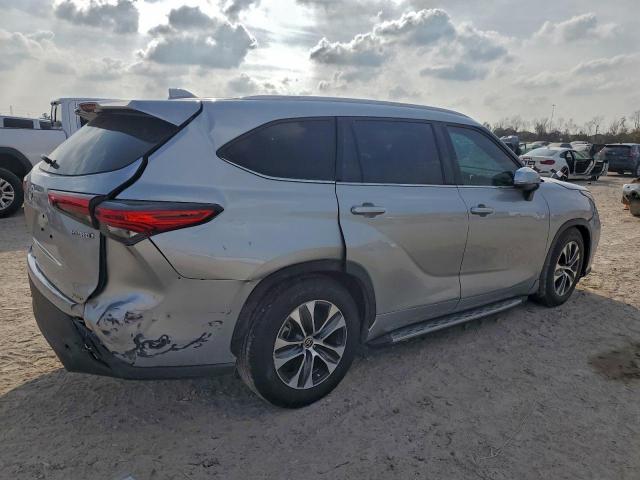 Toyota Highlander Hybrid Xle Image 5