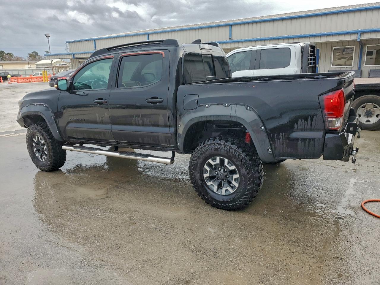 Toyota Tacoma Double Cab Image 5