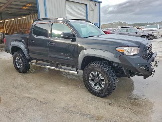 Toyota Tacoma Double Cab Image 12