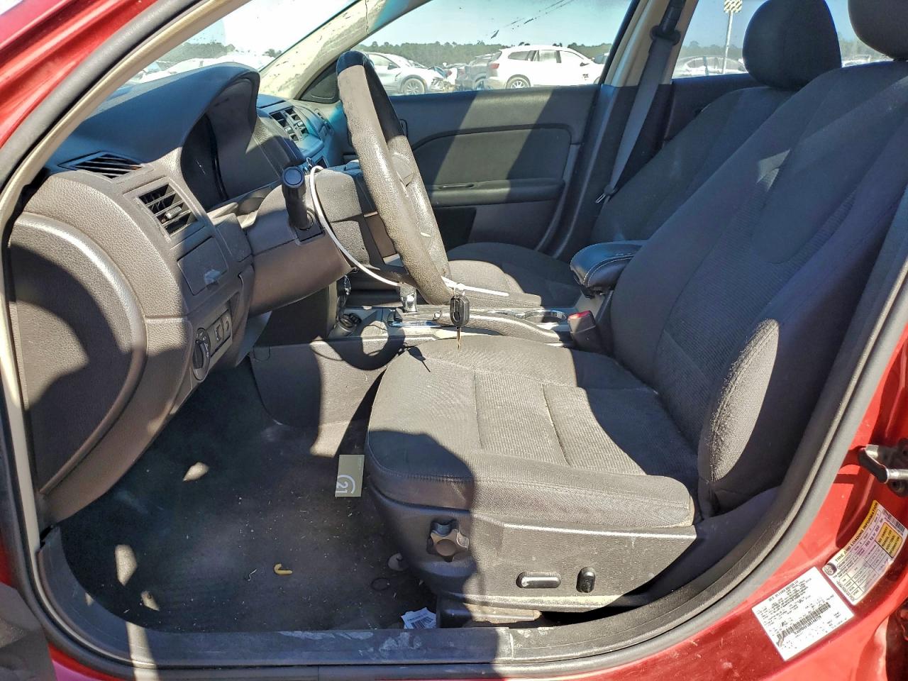 Ford Fusion Se Image 6