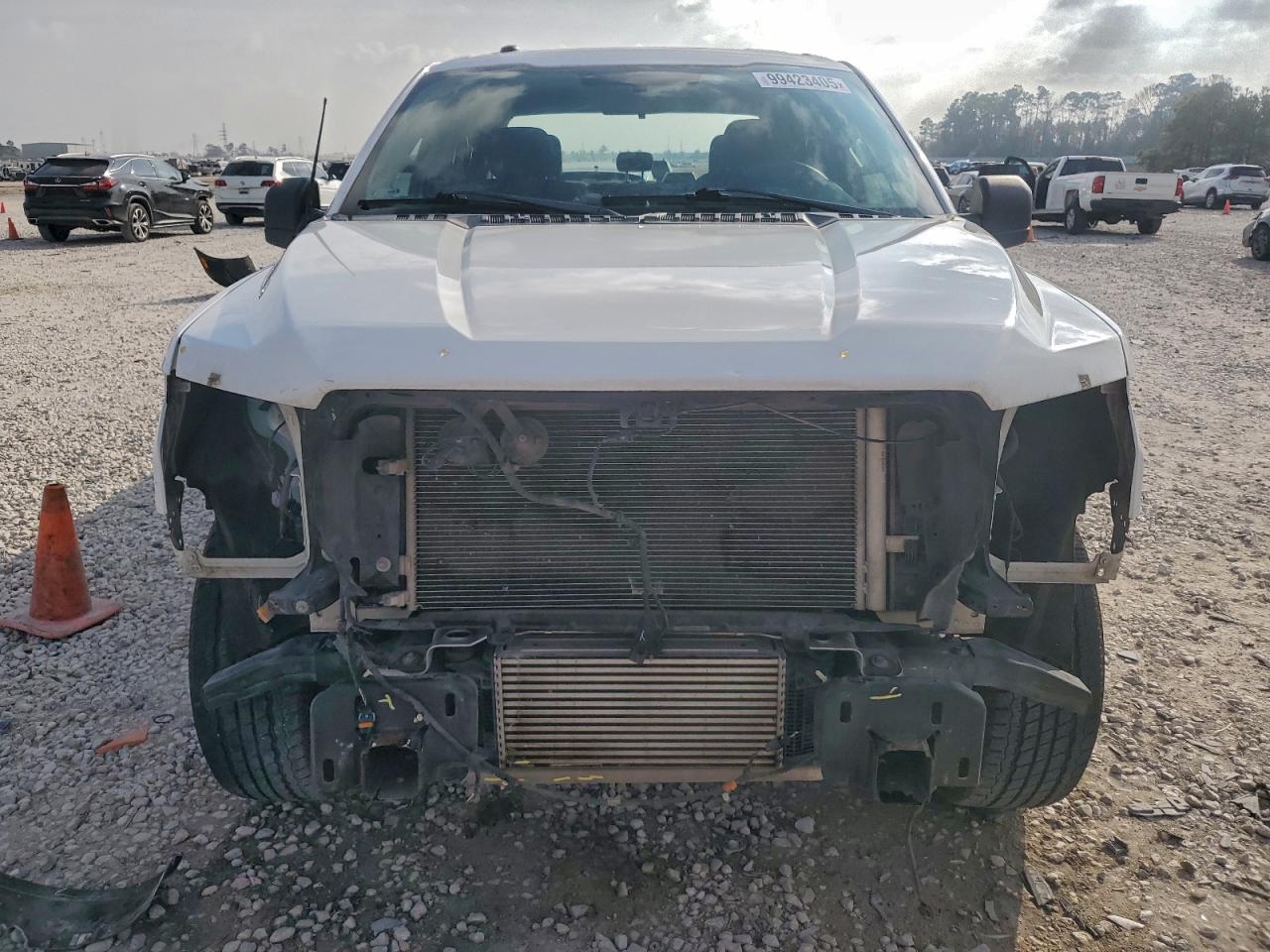 Ford F-150 Supercrew Image 2