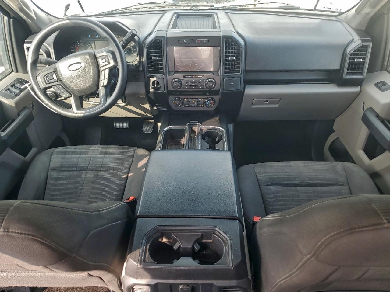 Ford F-150 Supercrew Image 12