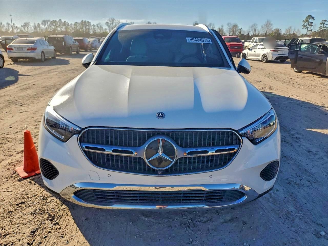 Mercedes-Benz GLC 300 Image 6