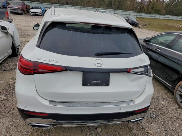 Mercedes-Benz GLC 300 Image 7