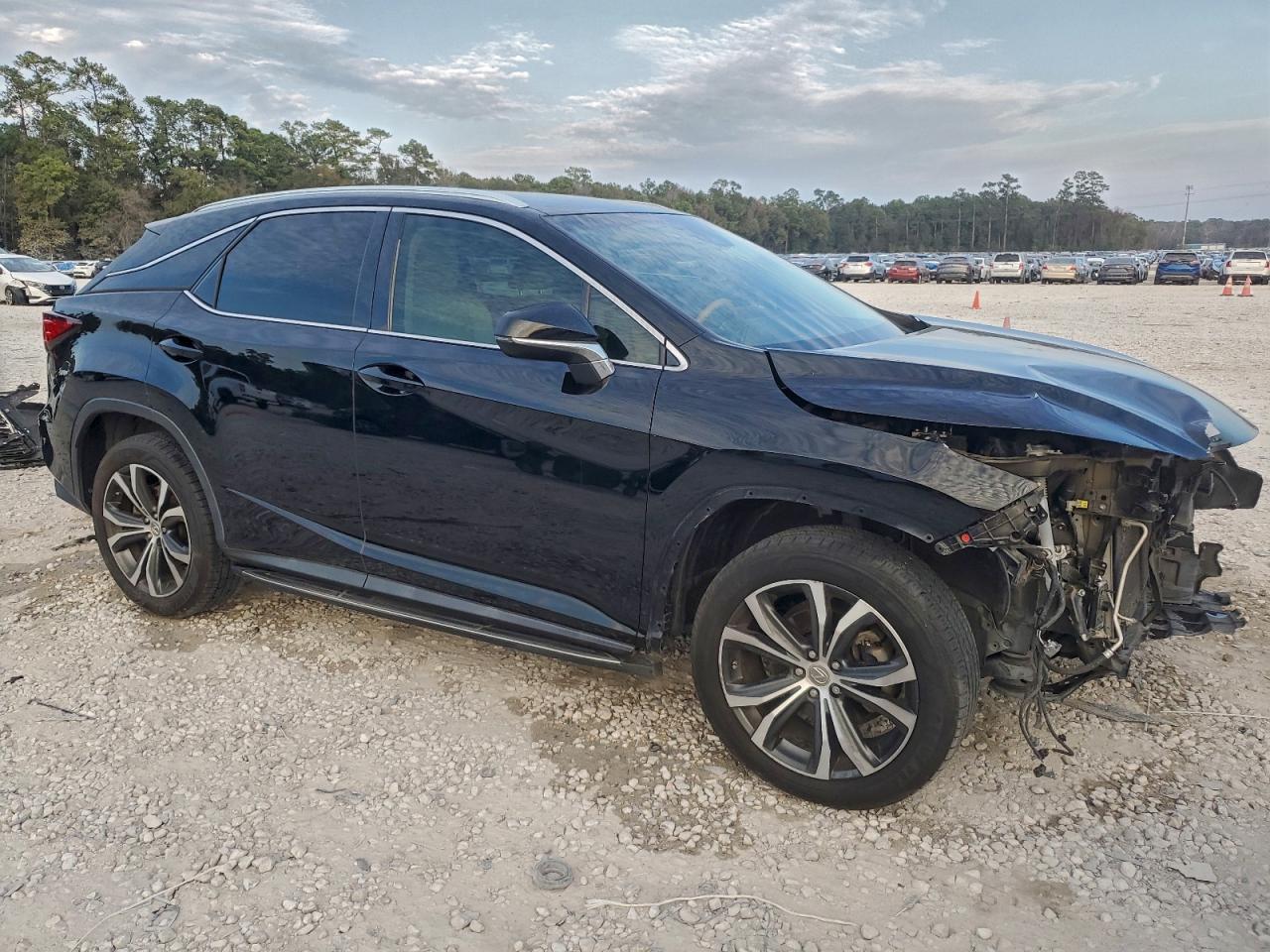 Lexus RX 350 Base Image 8