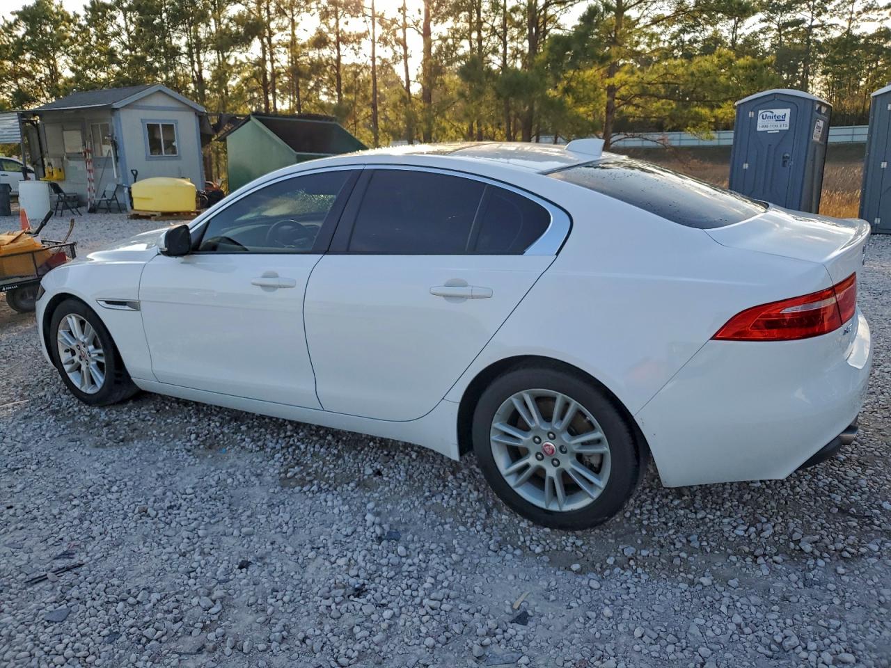 Jaguar XE Premium Image 7