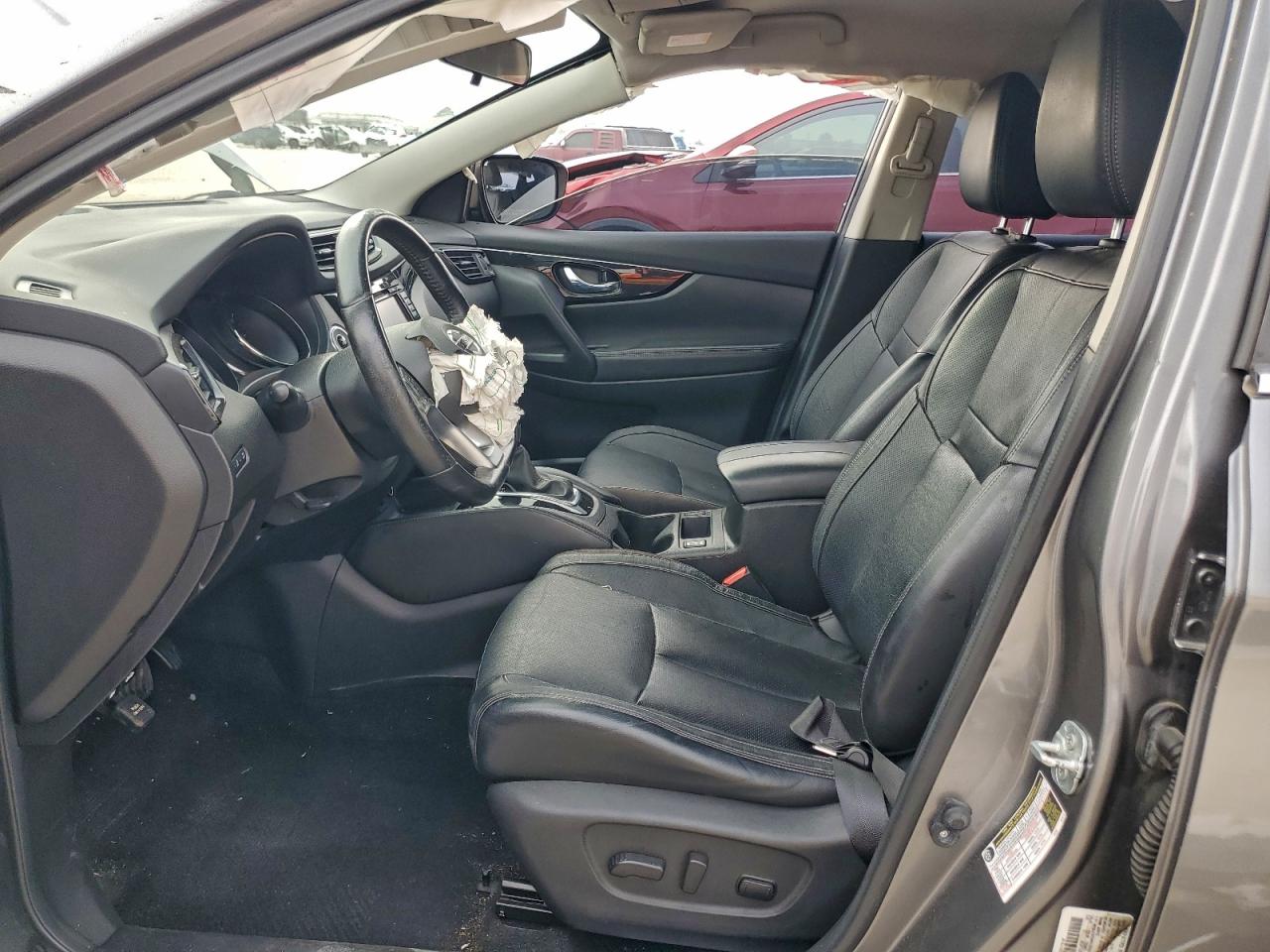 Nissan Rogue S Image 12