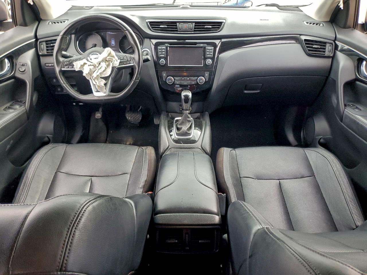 Nissan Rogue S Image 3