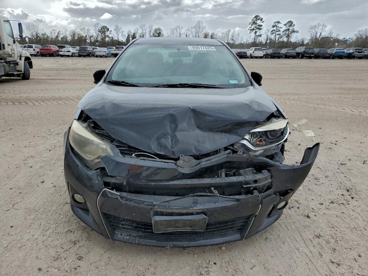 Toyota Corolla L Image 8