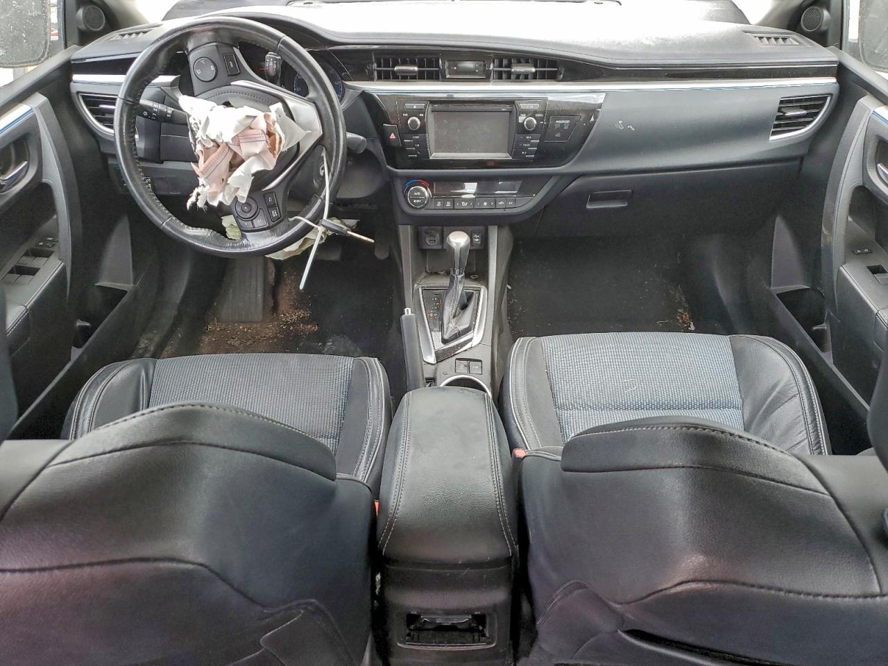 Toyota Corolla L Image 5