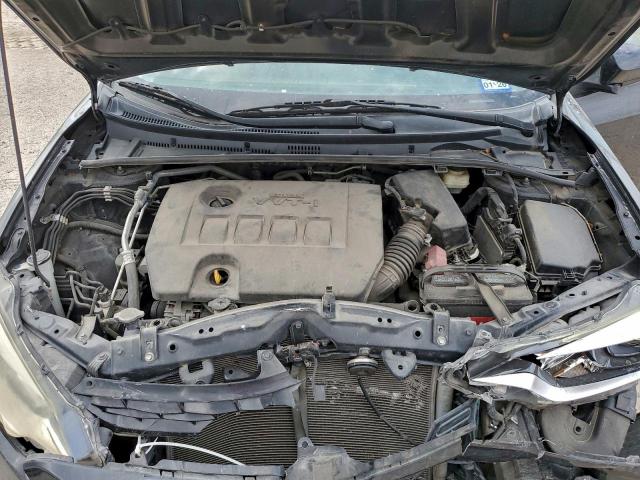 Toyota Corolla L Image 6