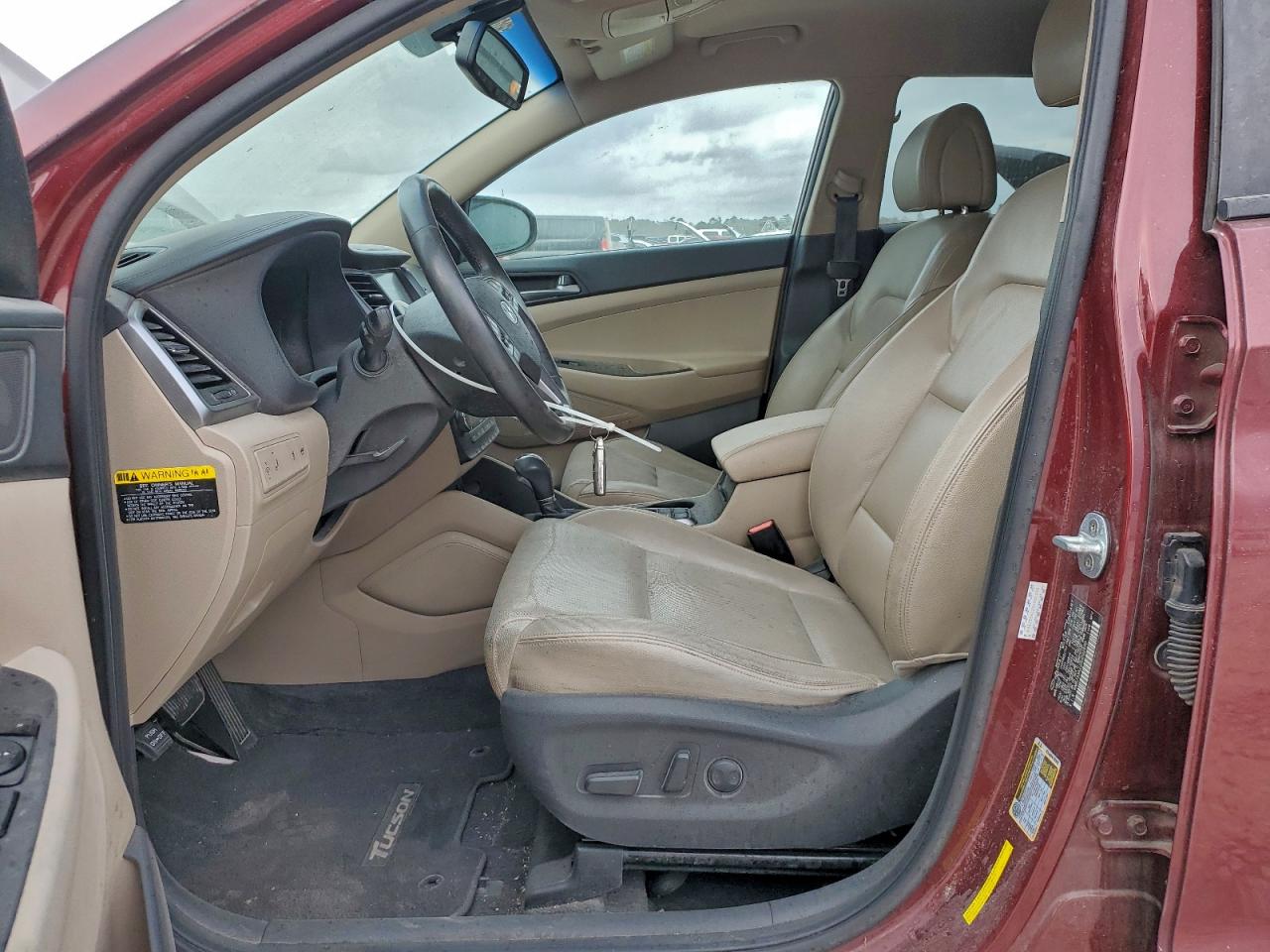 Hyundai TUCSON Limited Image 10