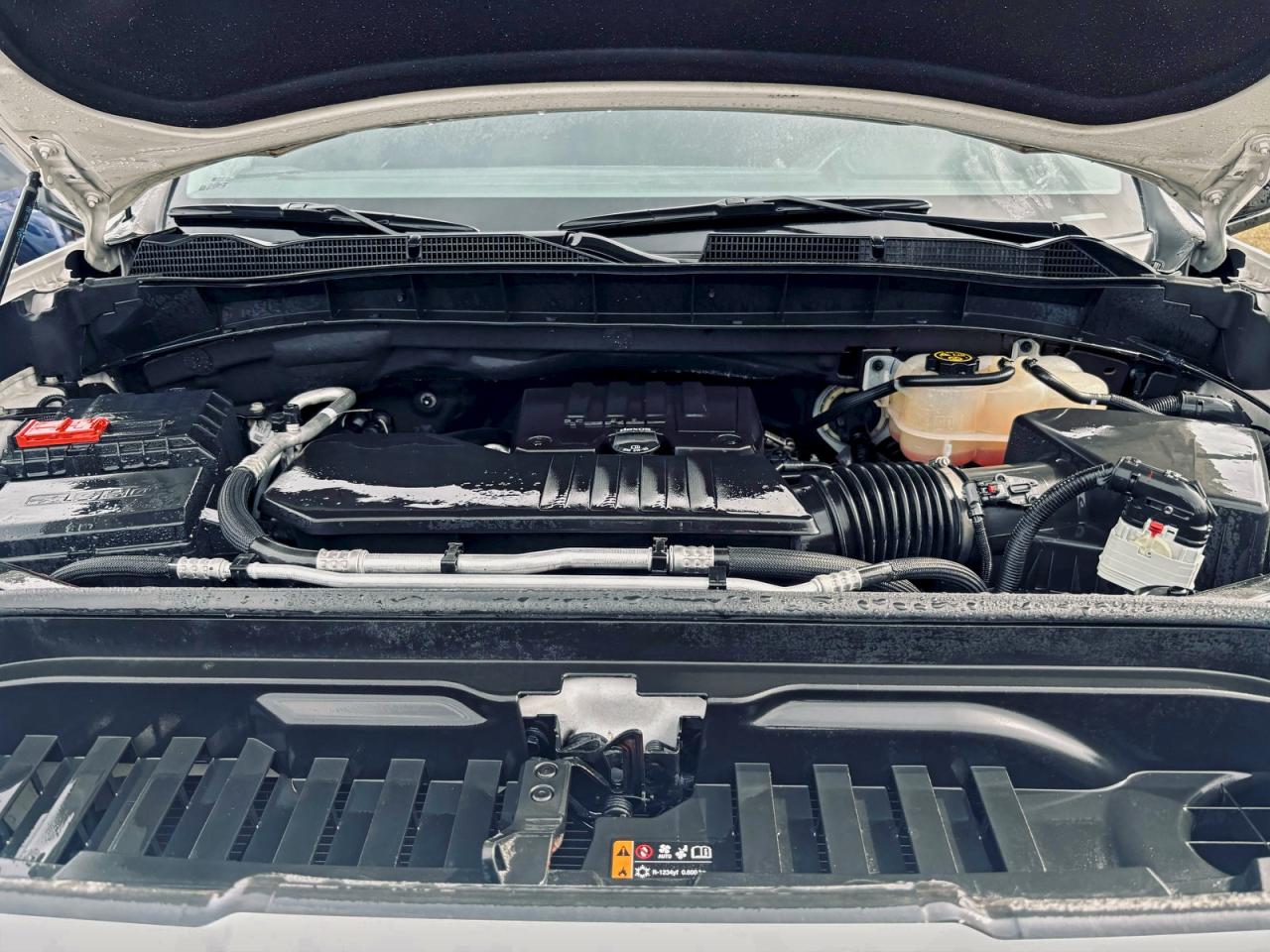 GMC Sierra C1500 Elevation Image 7