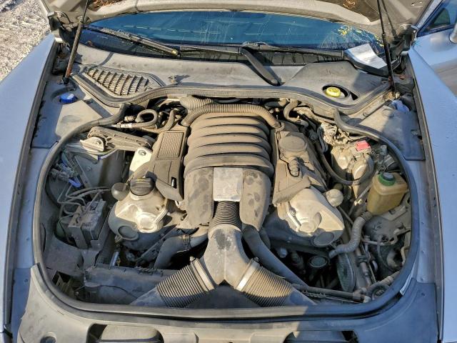 Porsche Panamera 2 Image 10