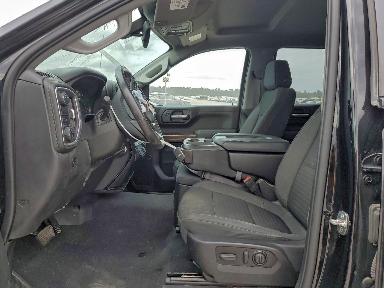 Chevrolet Silverado C1500 Lt Image 12