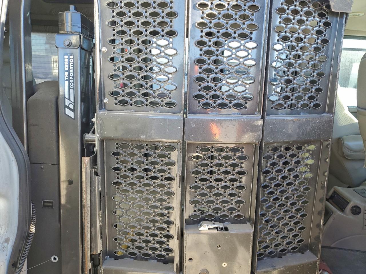 GMC Savana Rv G1500 Image 4