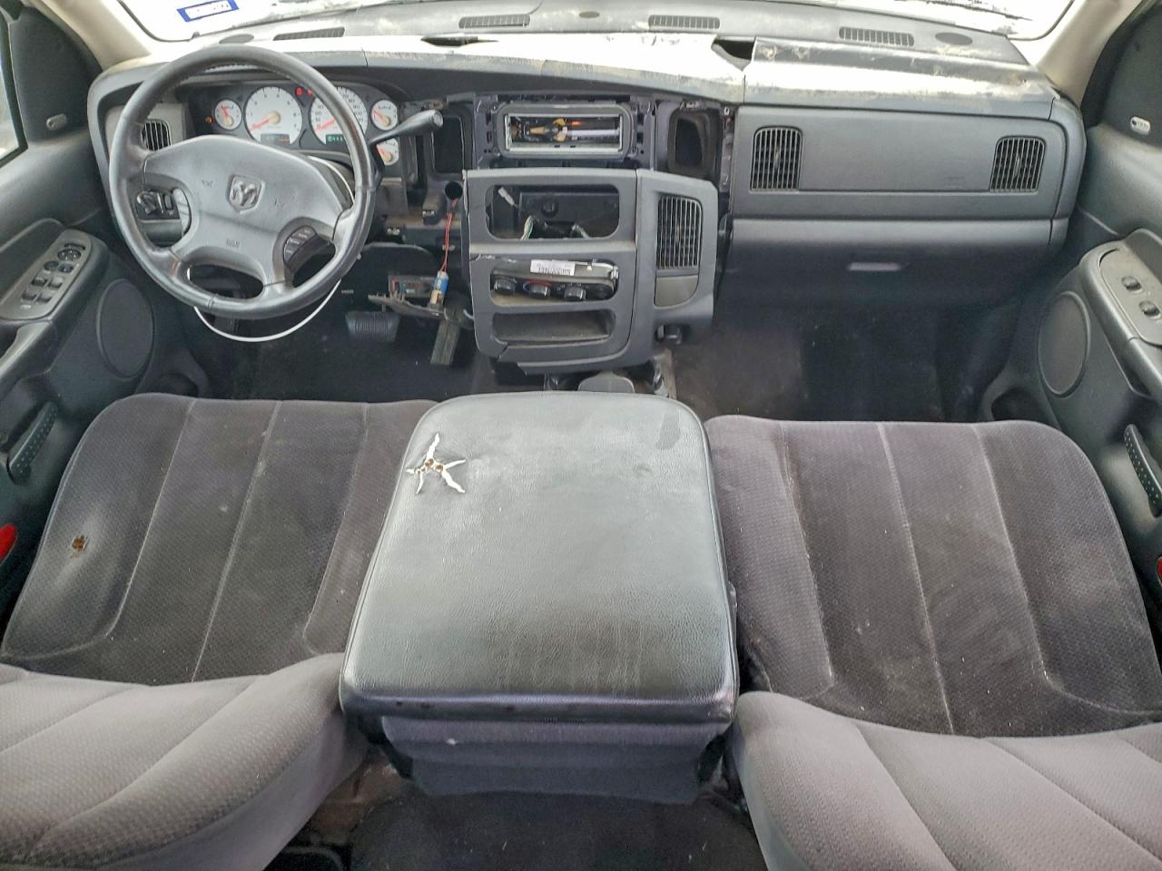 Dodge Ram 2500 St Image 10