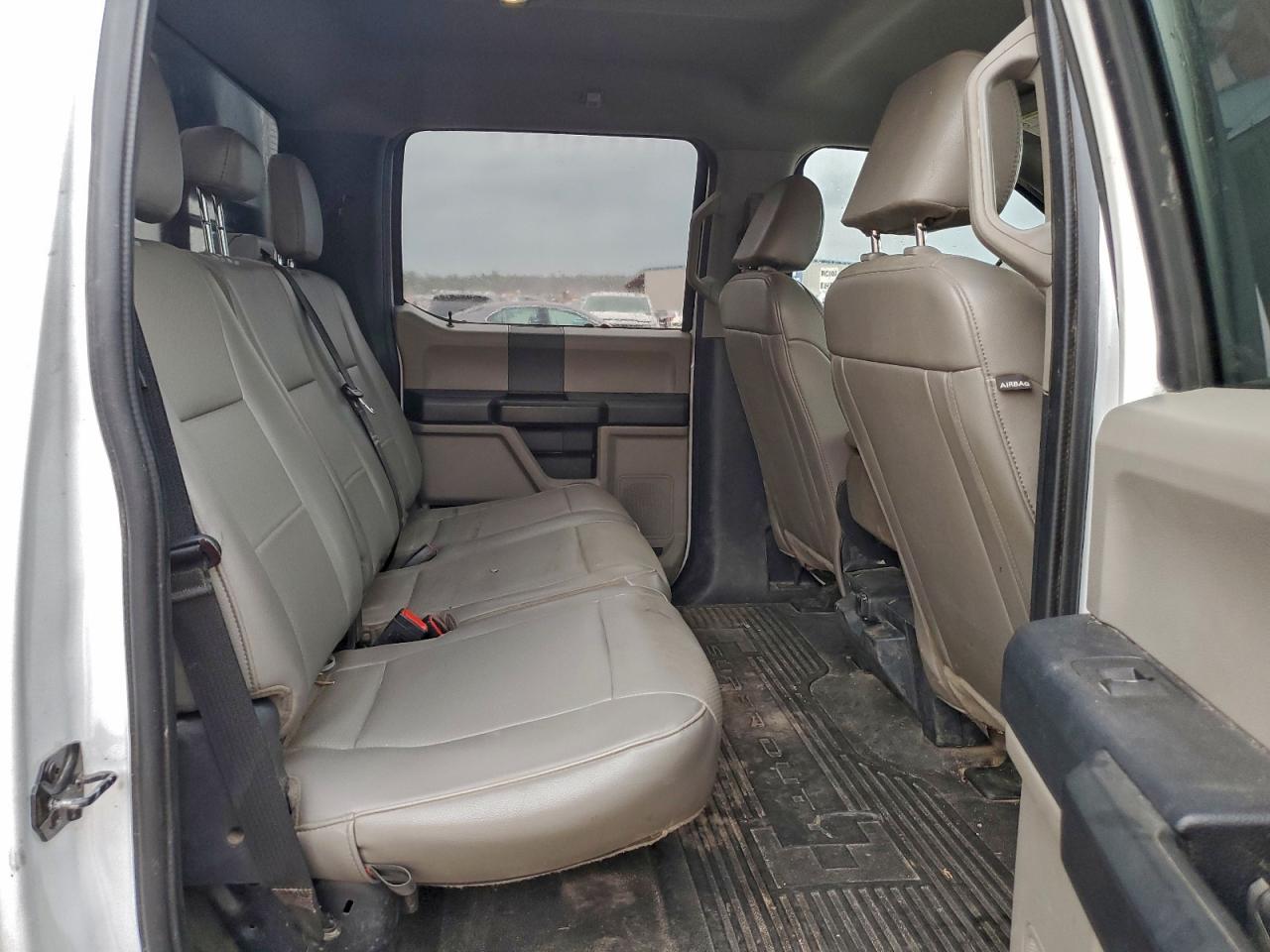 Ford F-250 Super Duty Image 9