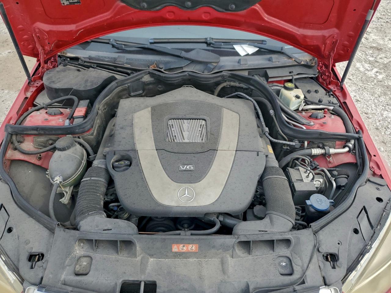 Mercedes-Benz C-Class 300 Image 11