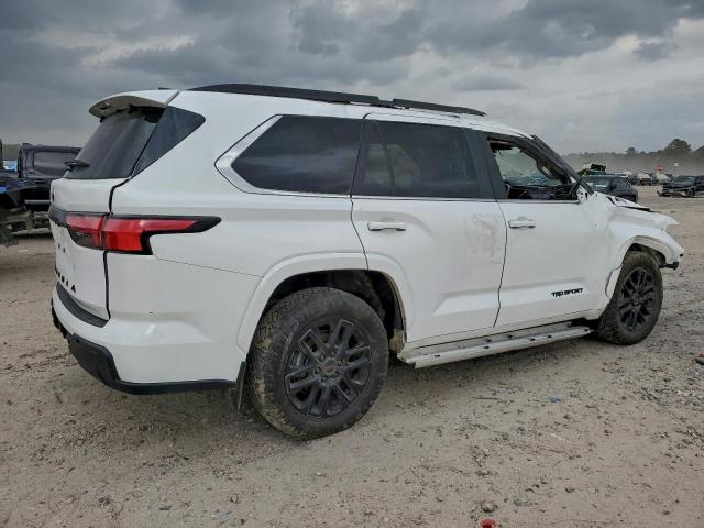 Toyota Sequoia Sr5 Image 4
