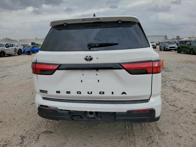 Toyota Sequoia Sr5 Image 7