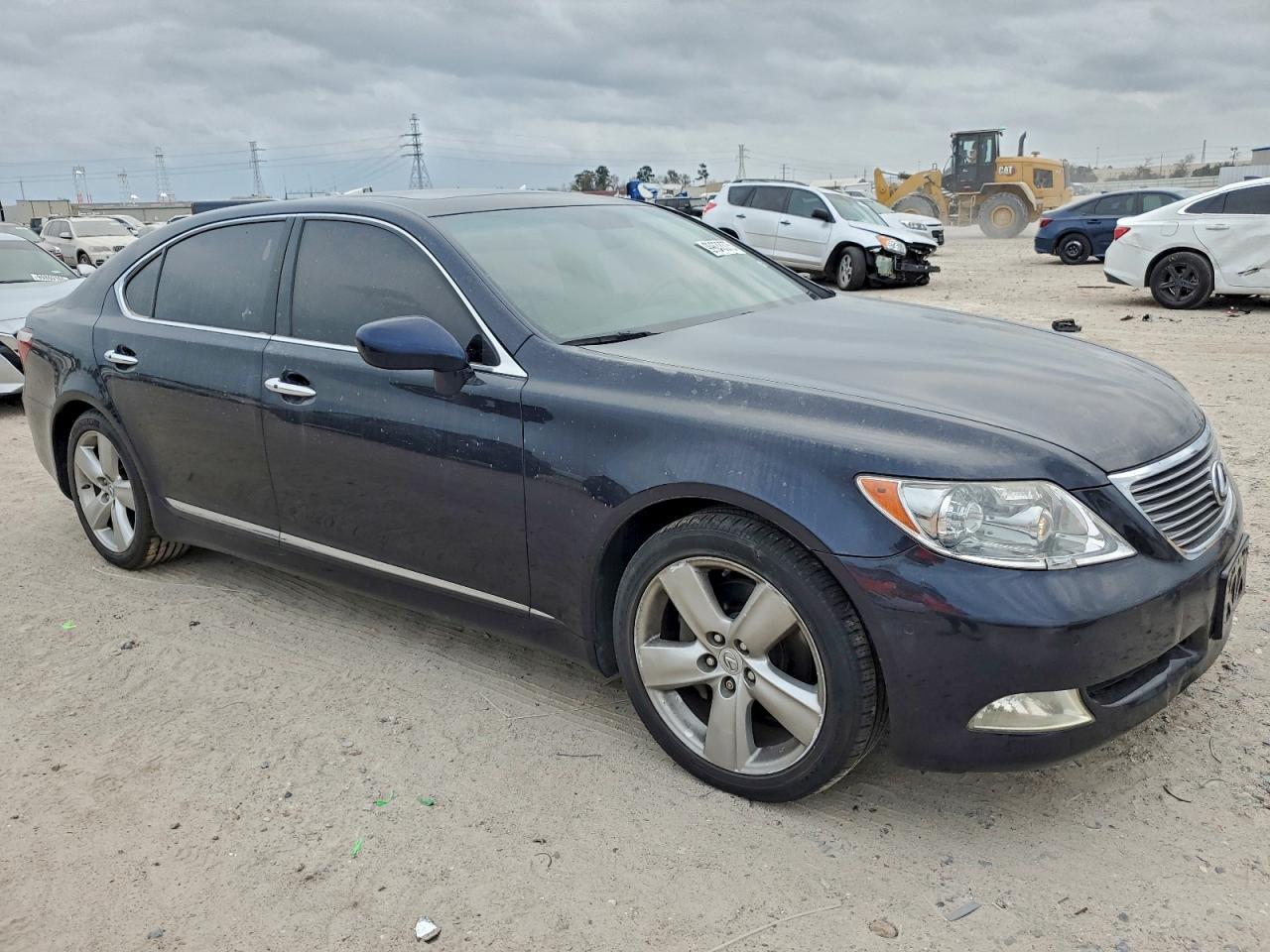 Lexus LS 460l Image 2