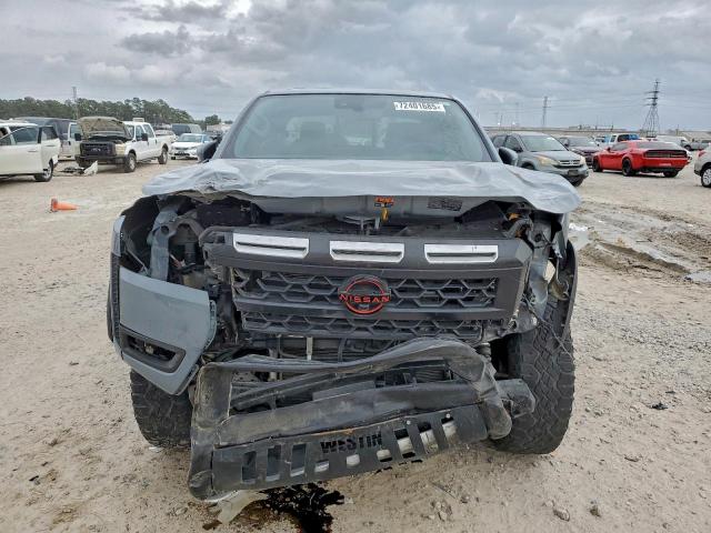 Nissan Frontier Sv Image 8