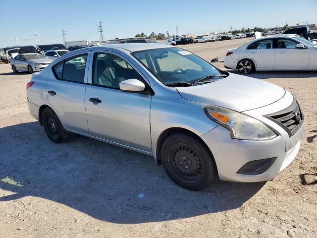 Nissan Versa S Image 6