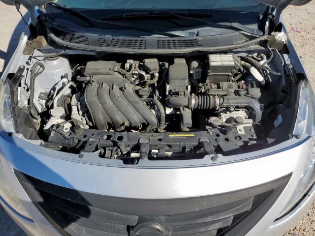 Nissan Versa S Image 10