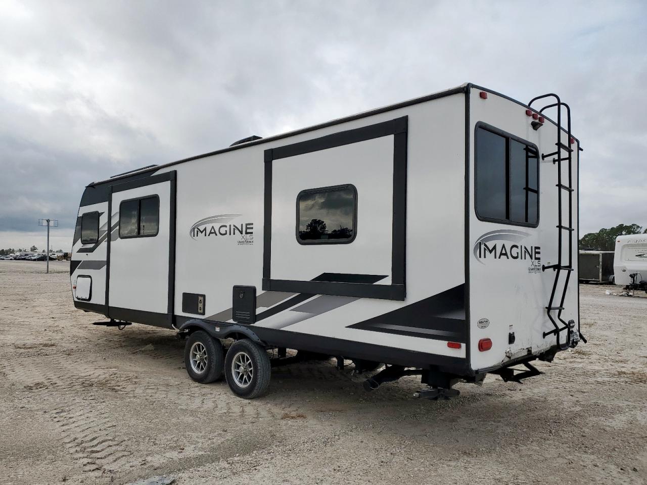 Grand Design Imagine Image 2