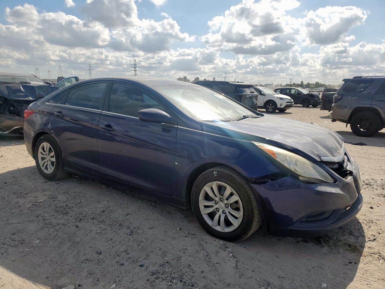 Hyundai SONATA Gls Image 4