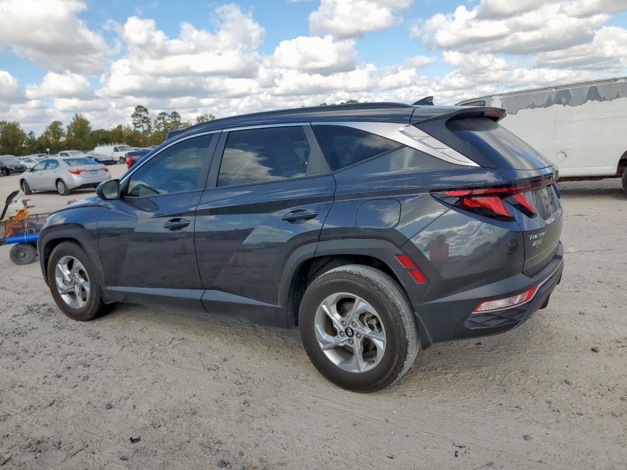 Hyundai TUCSON Sel Image 2