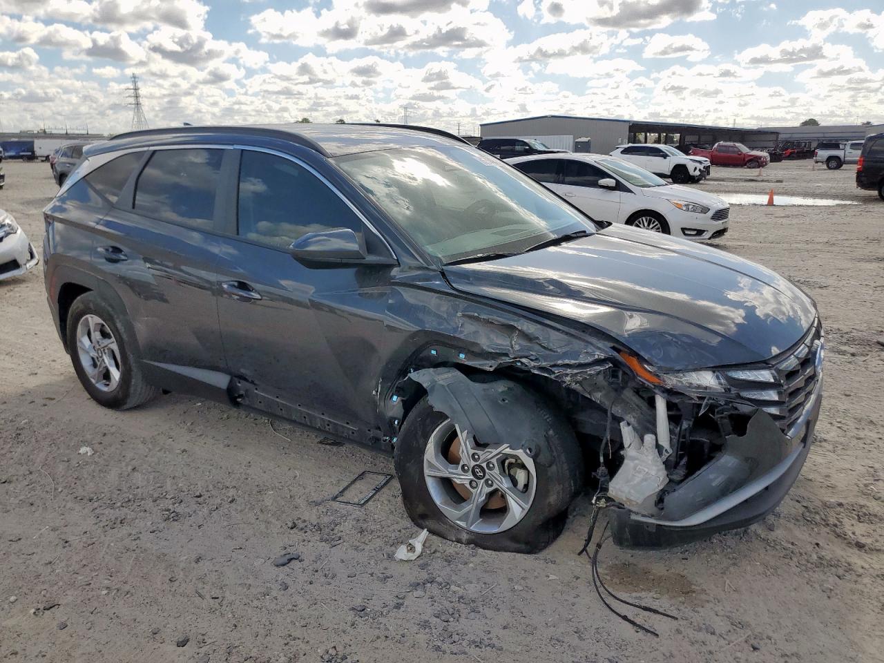 Hyundai TUCSON Sel Image 12