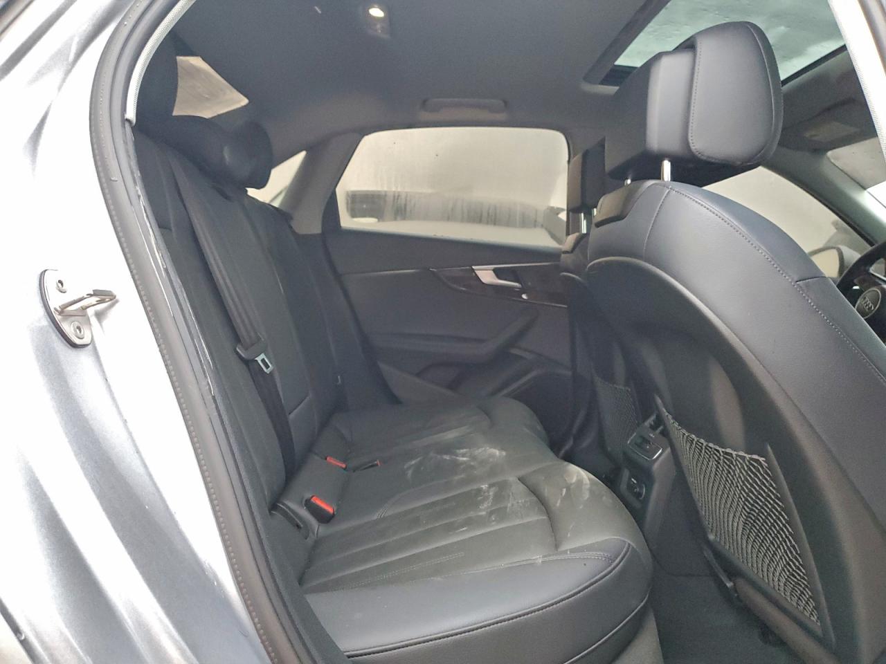 Audi A4 Premium Plus Image 9