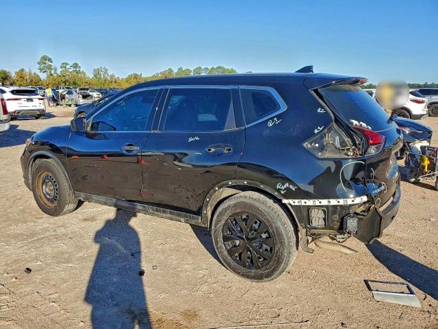 Nissan Rogue S Image 2