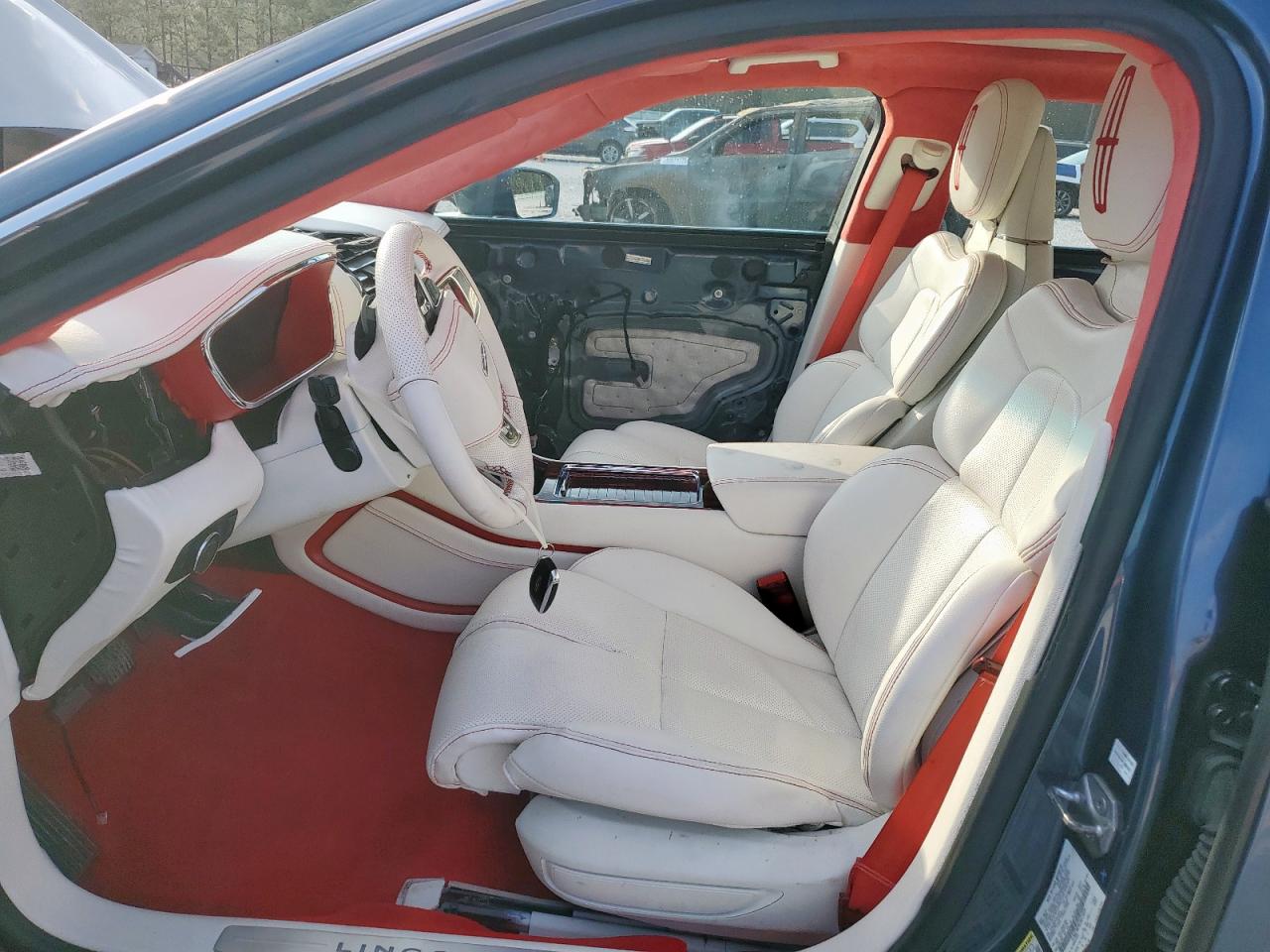 Lincoln Continental Reserve Image 8