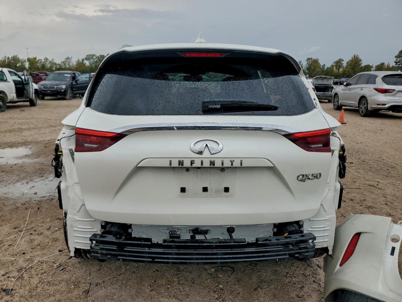 INFINITI Qx Pure Image 6