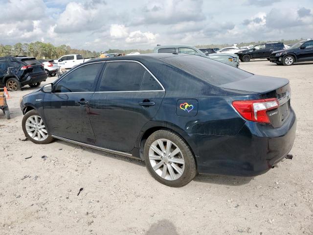 Toyota Camry Hybrid Image 2